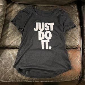 Girls Nike T-Shirt